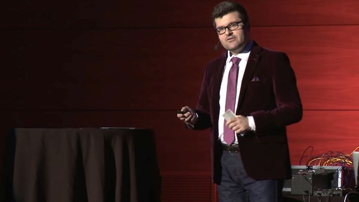 Un român puțin cunoscut de publicul din țară, dar activ în Asia, a cumpărat cu 2 milioane de euro o publicație în Franța / La ce campanie electorală a participat