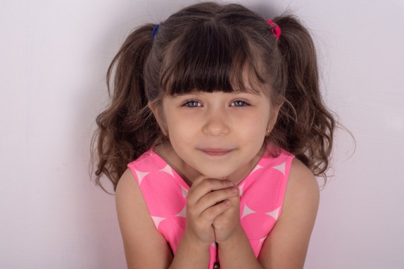 De ce nu este bine ca un copil să mulțumească pe toată lumea? 6 semne și soluții pentru copiii „people pleaser”