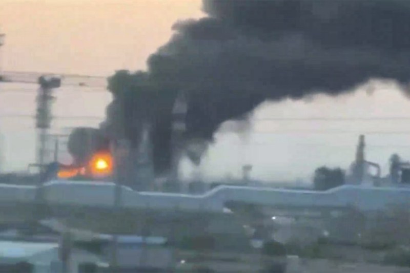 VIDEO Ucraina a lovit o rafinărie rusească din sudul Rusiei cu rachete cu rază lungă de acțiune