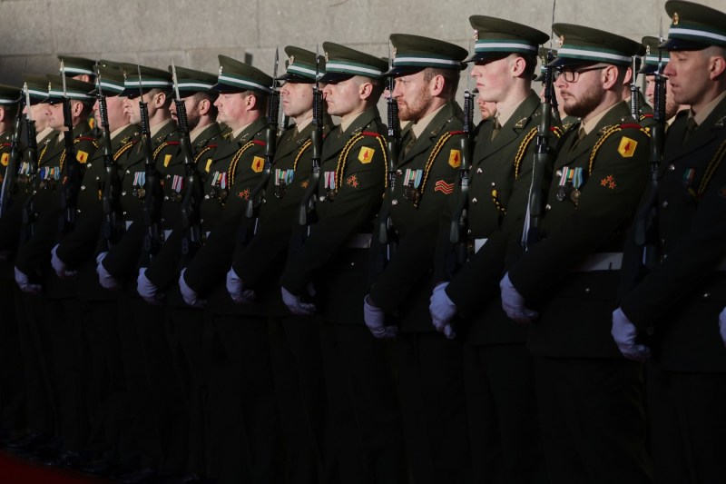 Irlanda își crește cheltuielile militare după vizita lui Zelenski în timpul căreia drone au fost văzute pe traiectoria avionului liderului ucrainean