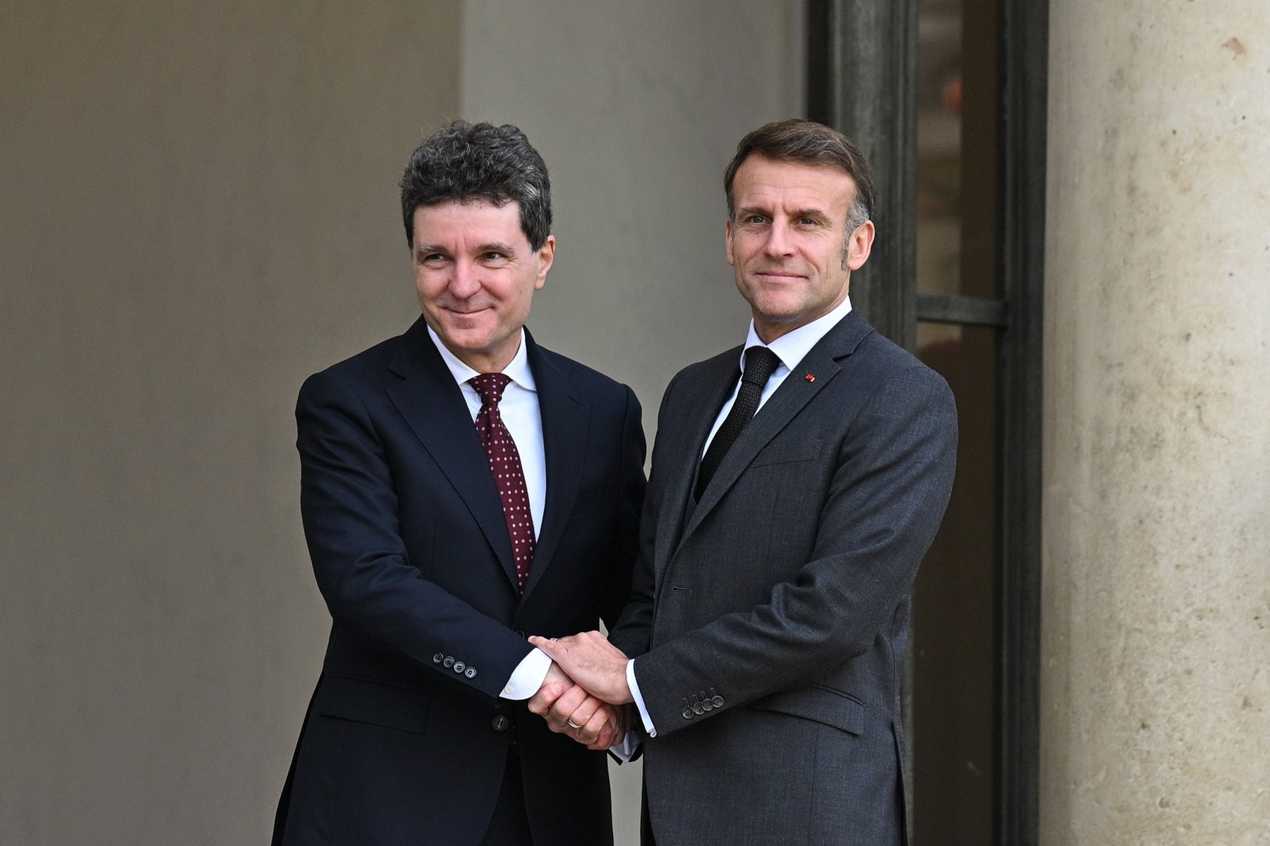 Nicușor Dan a refuzat cetățenia franceză după cei șase ani de studii în Franța