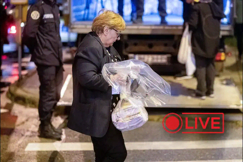 Numărătoarea voturilor. Fotografie ilustrativă. Inquam Photos / Virgil Simonescu