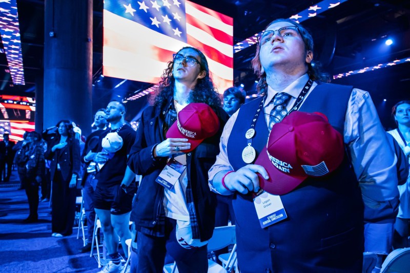 Război în umbra lui Trump. Lumea MAGA e mai divizată ca oricând, dar conservatorii speră că l-au găsit pe cel ce îi poate unifica la viitoarele alegeri