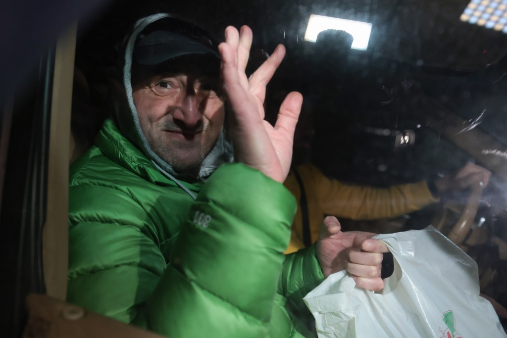 Nelu Iordache părăsește penitenciarul Rahova din București, 16 ianuarie 2026. Inquam Photos / George Călin