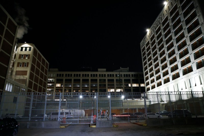 „Iadul pe Pământ”. Ce se știe despre închisoarea în care e ținut Maduro și ce alte „celebrități” au mai trecut pe acolo