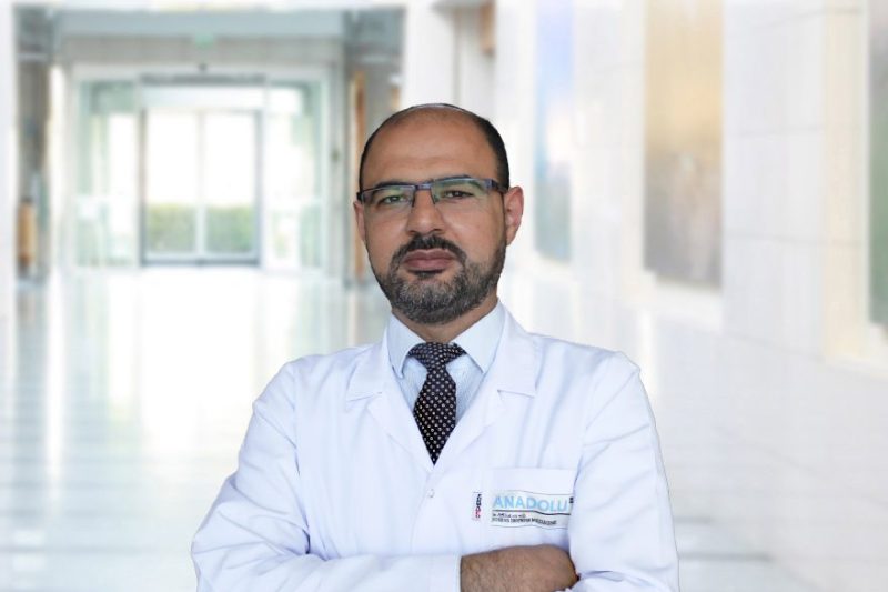 Inovația care scapă bolnavii de cancer de stomă permanentă. Prof. dr. Vafi Atalay, Anadolu Medical Center: „Am tratat foarte mulți pacienți din toată lumea”