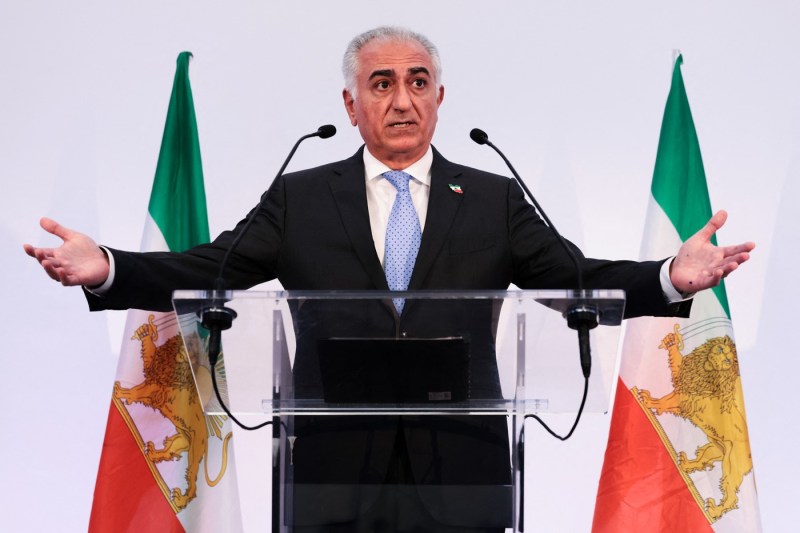 Prințul exilat al Iranului, Reza Pahlavi, le-a spus protestarilor ce să facă. „Președintele Trump este gata să vă ajute”