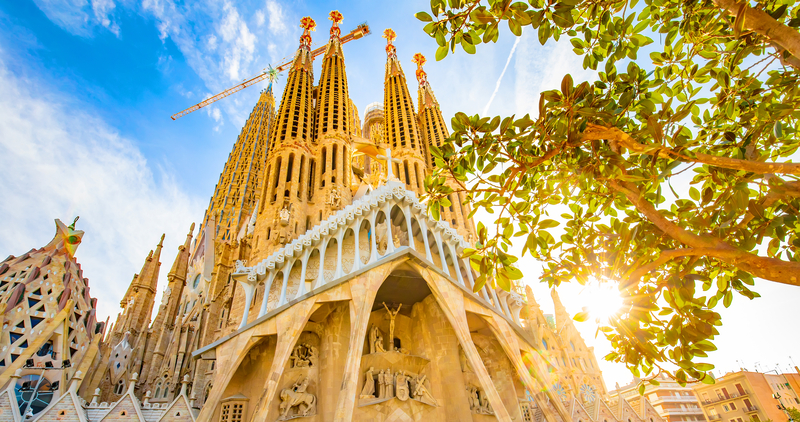 Al 18-lea și ultimul turn al Sagrada Familia, printre cele mai așteptate construcții ale anului 2026 / Foto: Arkadi Bojarsinov | Dreamstime.com