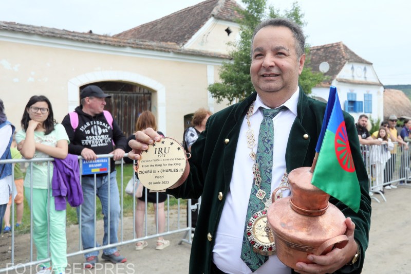 Dorin Cioabă, autointitulat rege al romilor, vrea să facă parte din Consiliul pentru Pace al lui Donald Trump / Ce vrea să discute cu președintele SUA 