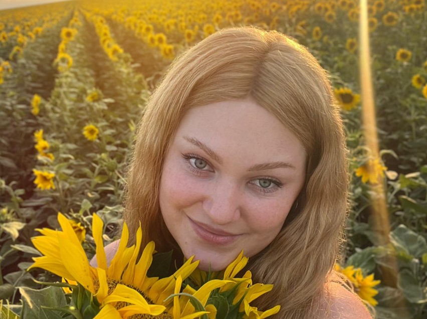 Mobilizare impresionantă: peste 2,3 milioane de dolari, strânși în 8 zile pentru Andreea, o tânără care suferă de cancer. „România a dat tot ce a avut mai bun”