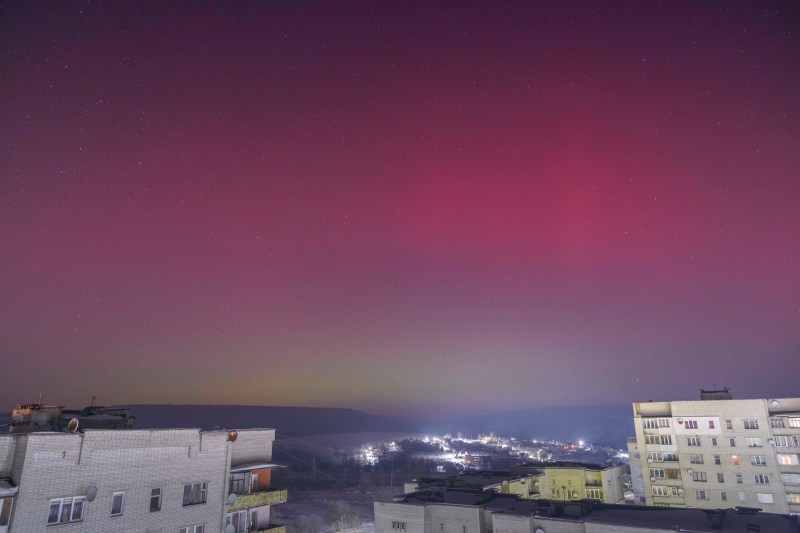Aurora boreală, vizibilă și în România, după o furtună solară. Ce spune un specialist român despre fenomen