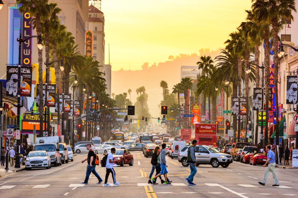 Stradă din Los Angeles. Foto: Sean Pavone | Dreamstime.com