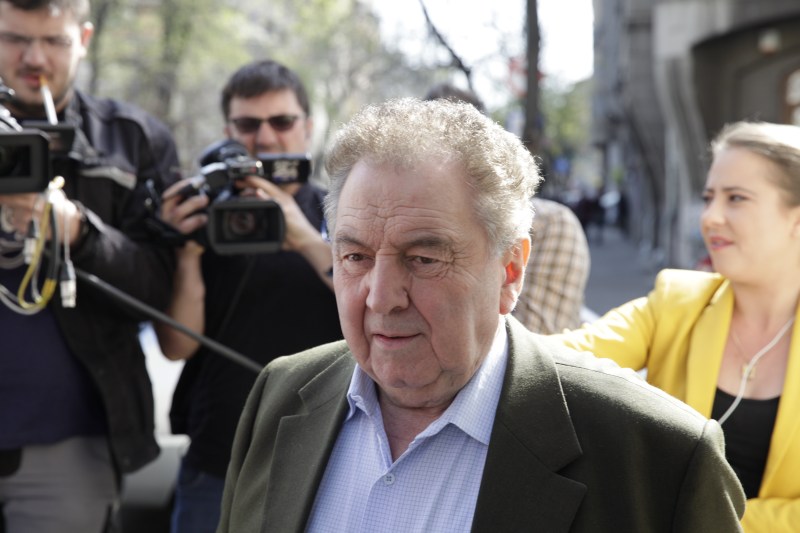 BREAKING. Una dintre cele mai mari companii de transport persoane din România, cea care leagă diaspora de țară, aproape să se închidă după 33 de ani: „Azi și mâine pleacă mașinile, dar știu eu ce va fi săptămâna viitoare?”