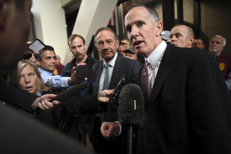 „Au făcut aproape imposibil ca un republican să câștige alegerile în Minnesota”. Un candidat din partidul lui Trump se retrage din cursa pentru postul de guvernator