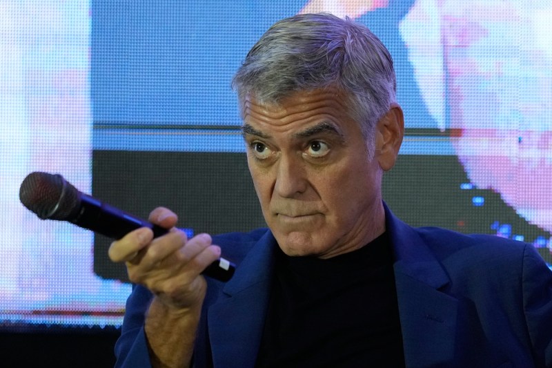 Răspunsul lui George Clooney pentru Donald Trump, după ce liderul SUA l-a atacat pentru că a obținut cetățenia franceză
