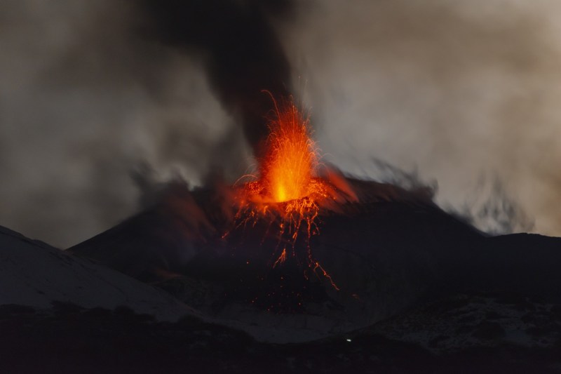 VIDEO Erupție spectaculoasă a vulcanului Etna
