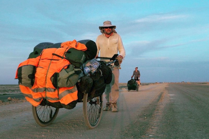 Bărbatul care traversează lumea pe jos de 27 de ani spune înainte de întoarcerea acasă care a fost cel mai greu lucru pe care l-a făcut, „fără îndoială”