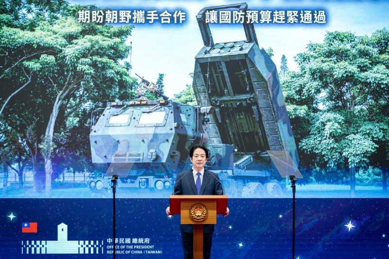 Reacția fermă a Taiwanului după exerciţiile militare chineze și promisiunea de reunificare cu China făcută de Xi Jinping