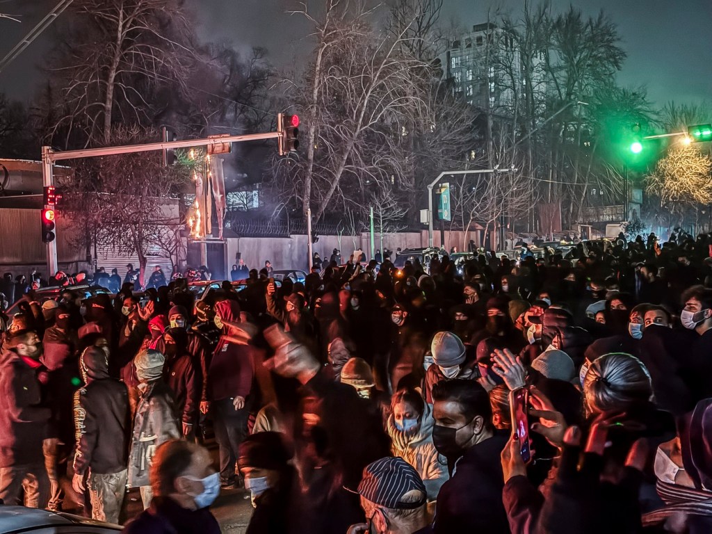 Imagine de la protestele din Teheran, din luna ianuarie Foto: Profimedia