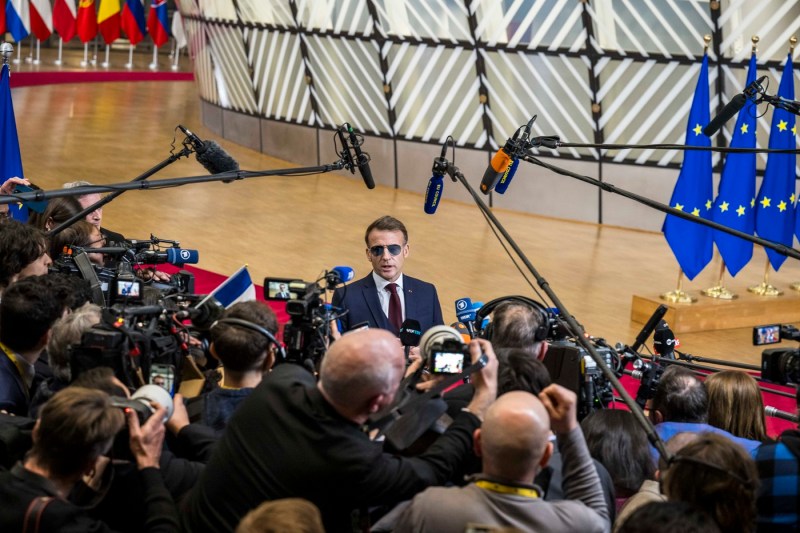 Summit de urgenţă la Bruxelles: Liderii din UE caută răspunsul pentru „bătăușul” Trump / Macron: UE trebuie să rămână vigilentă  / Ce a spus Nicușor Dan