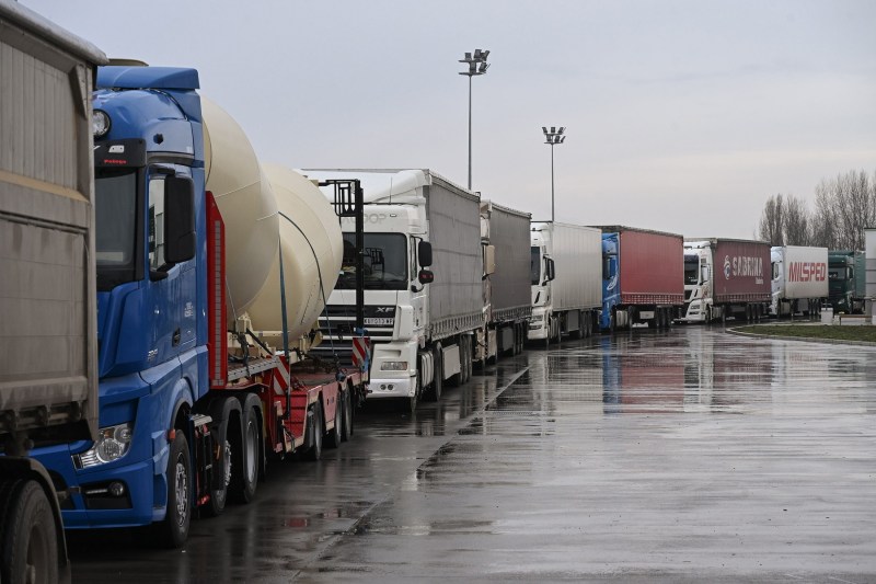 Blocadă cu sute de camioane, în patru țări din Balcanii de Vest. Șoferii, înfuriați de noi reguli ale UE