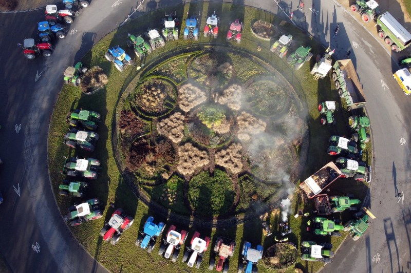 Fermierii români se alătură protestelor împotriva acordului Mercosur de la Parlamentul European