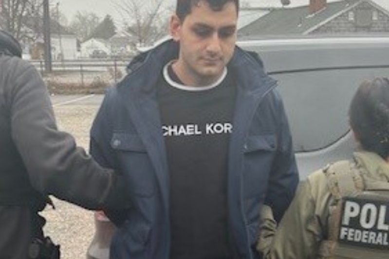 Cine este românul arestat de agenții de la Imigrări în Boston. Infracțiunile de care e acuzat în SUA