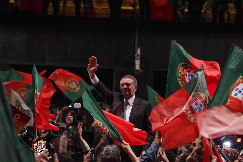 Victorie zdrobitoare a socialistului Antonio Jose Seguro la prezidențialele din Portugalia, în fața candidatului extremei-drepte