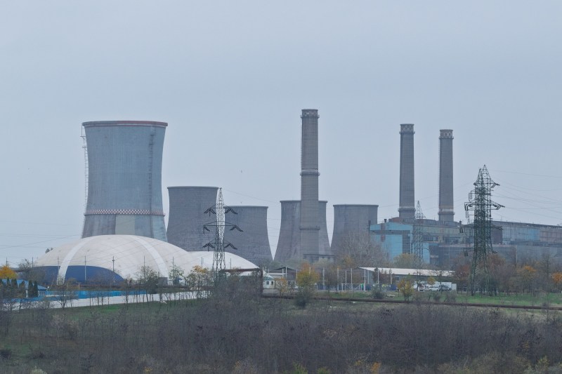 Un combinat simbol al industriei comuniste tocmai a fost scos la vânzare. Prețul dorit e apropiat de cel plătit de familia Pavăl (Dedeman) pentru Carrefour