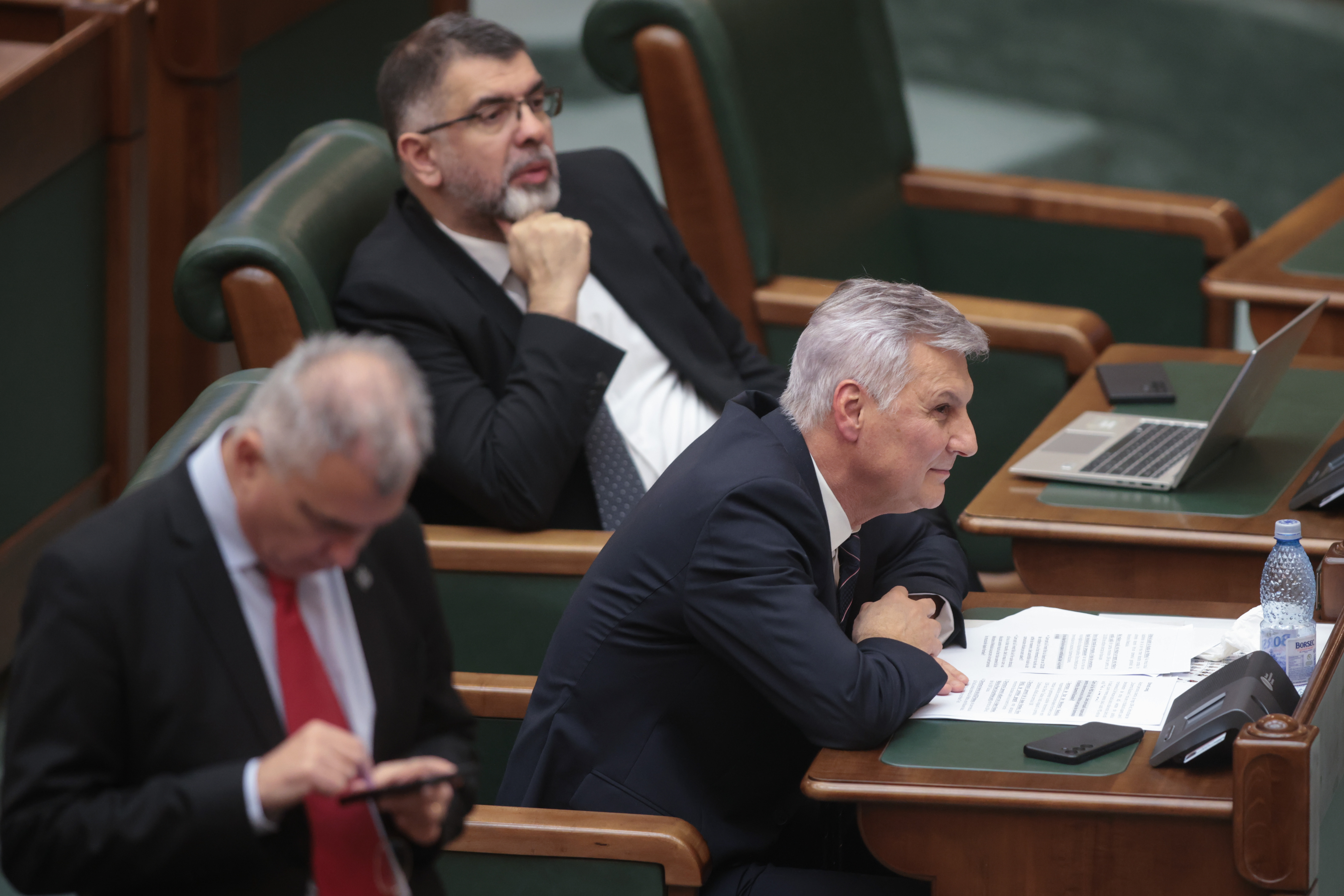 Lider PSD, atac virulent la Ilie Bolojan pe care îl acuză că „a luat Guvernul pe persoană fizică” / „Dacă nu vă place această coaliţie, căutaţi-vă altă coaliţie cu USR”