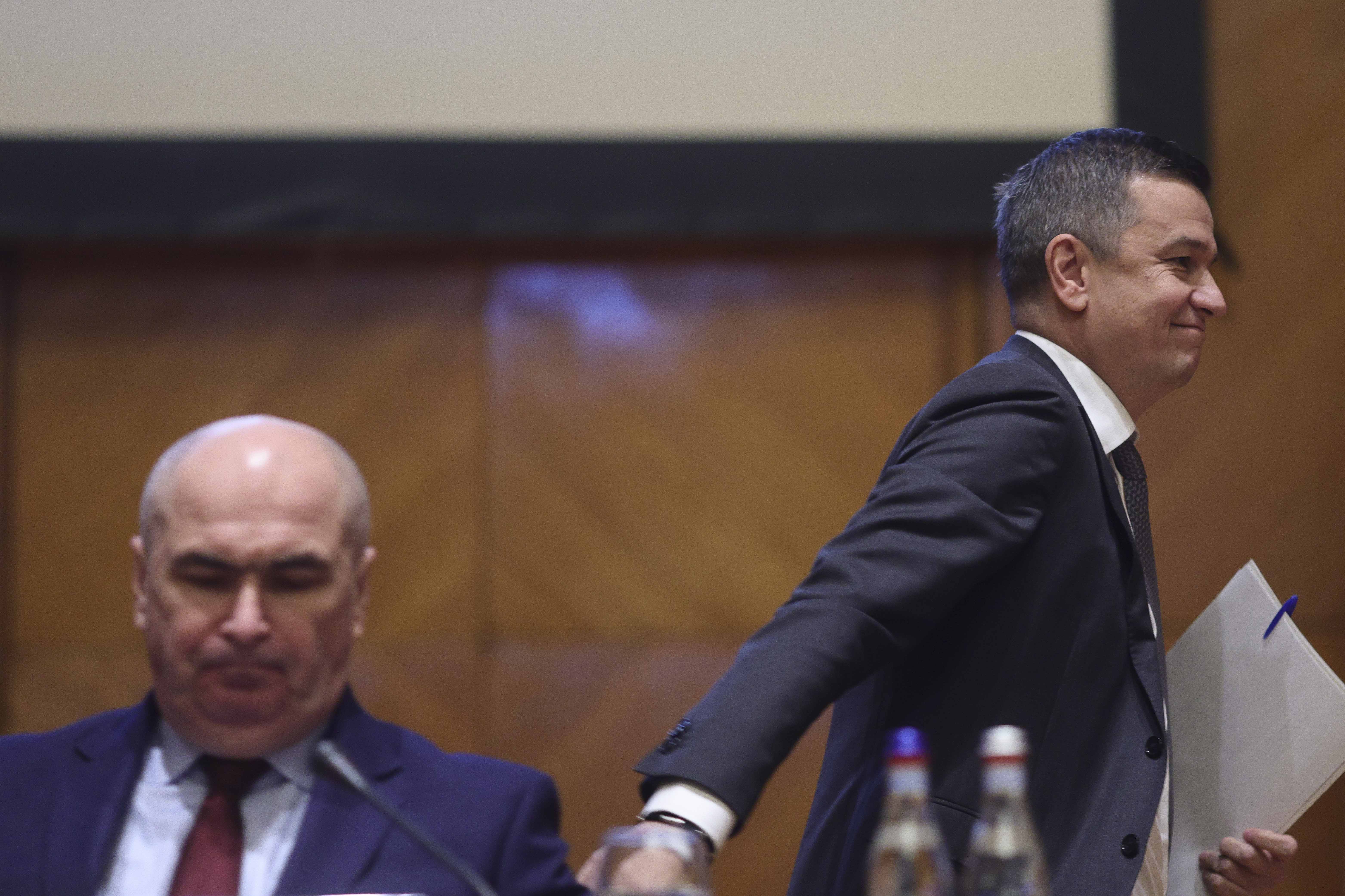 Un sociolog indică miza „operațiunii de debarcare” a lui Bolojan, iar o jurnalistă de investigație îi dă dreptate: „Explic imediat”