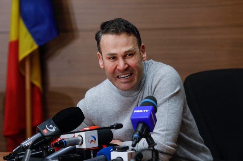 Percheziţii DNA la Primăria Sectorului 3. Robert Negoiță, acuzat că a construit din bani publici un drum pentru fratele său, dezvoltator imobiliar / Reacția primarului