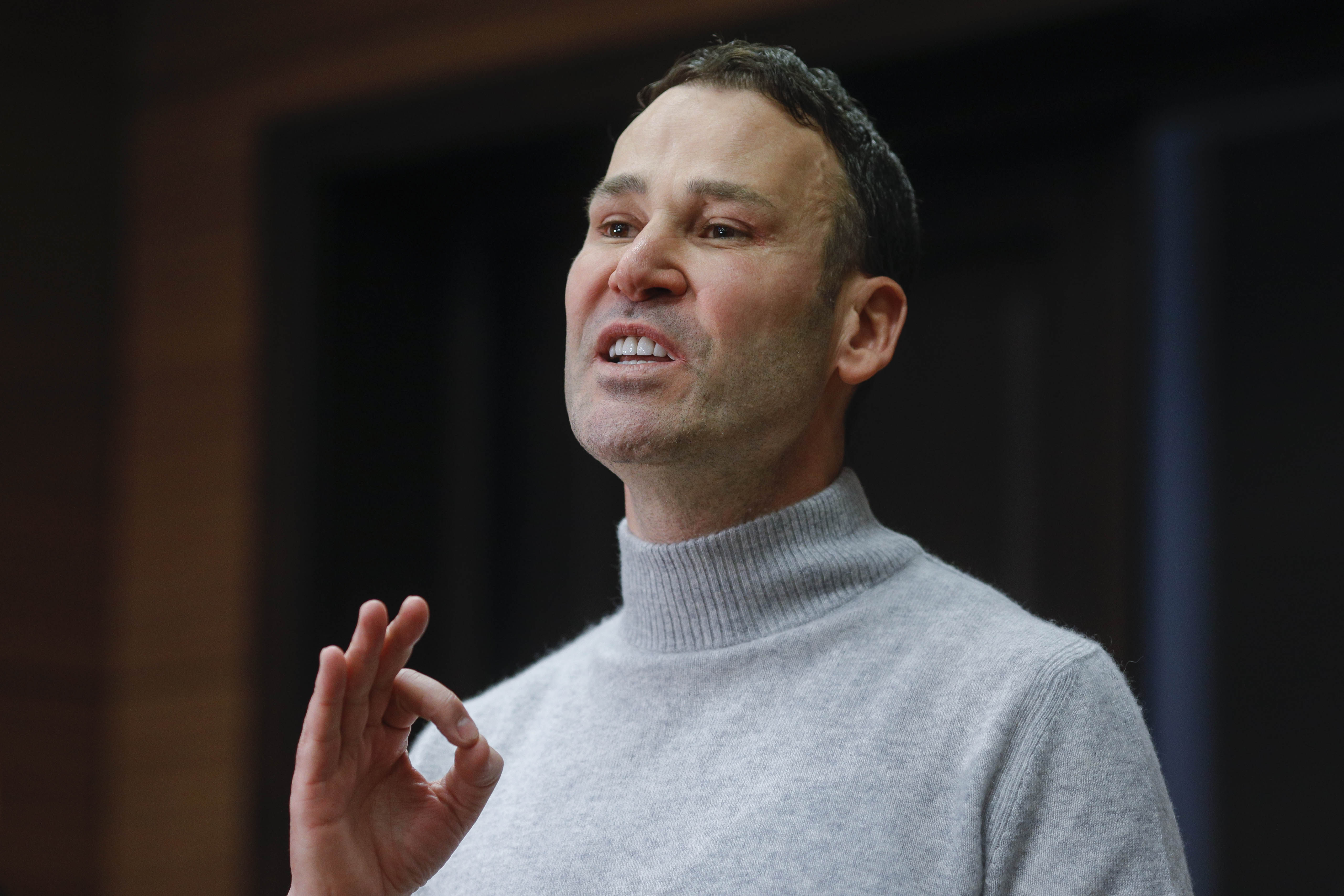 Robert Negoiță sare în apărarea lui Ilie Bolojan: „Cred că ar merita puțină susținere măcar pentru asta”