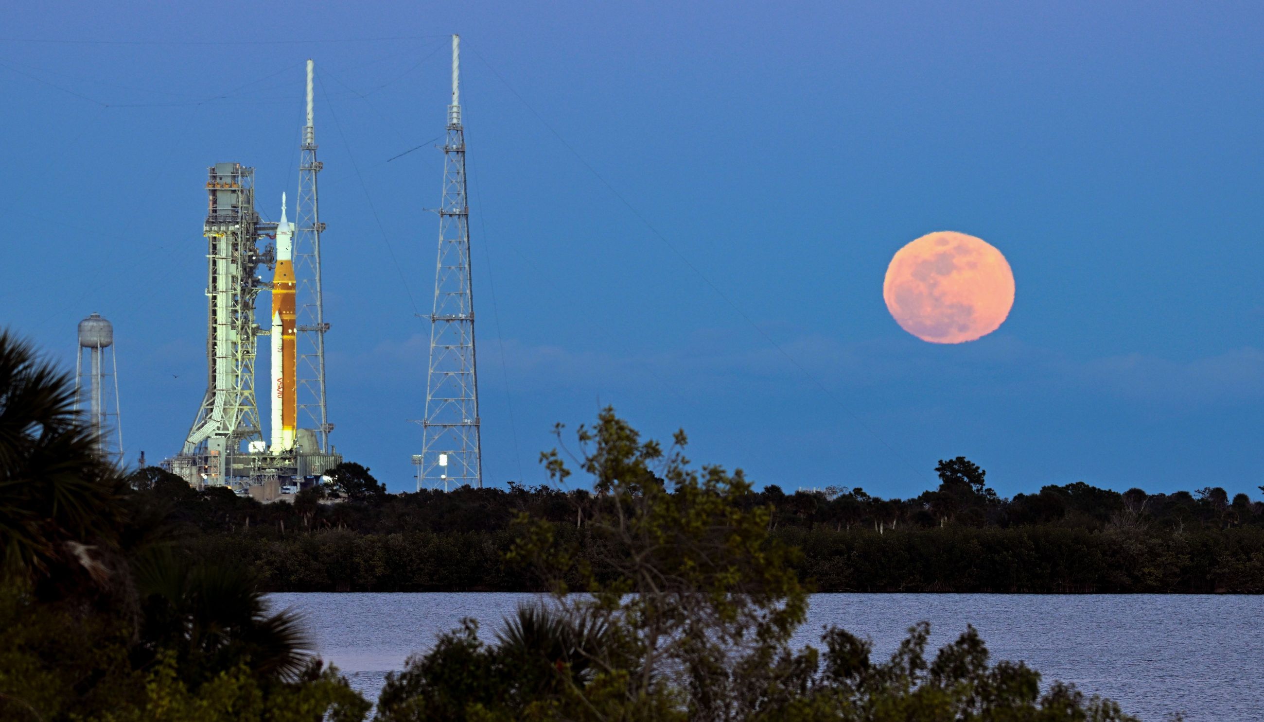 NASA testează racheta SLS pentru misiunea Artemis II