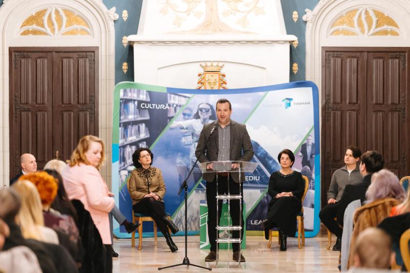 Fundația Tinmar – „Educație pentru Viitor”: 1.110 elevi din județul Iași primesc burse de merit în valoare totală de 560.000 de euro