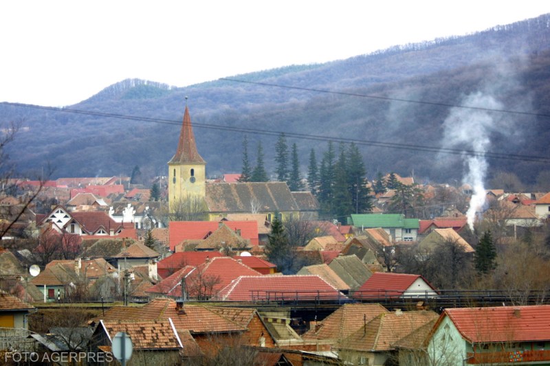 De ce într-un orășel cu 6000 de locuitori impozitul pe casă este la fel ca în București? Nemulțumirea față de creșterea de taxe locale deschide un subiect neașteptat 