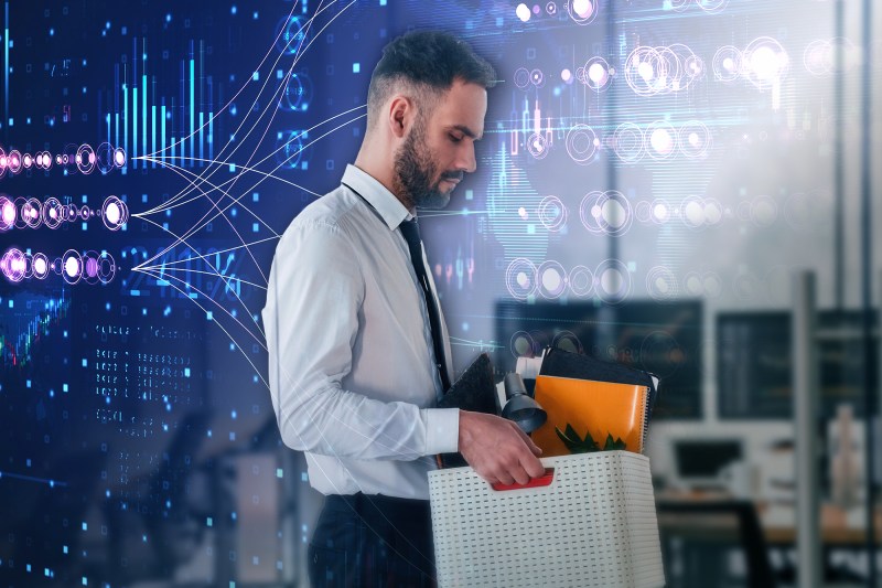 „Bomba Block”: Una dintre cele mai inovatoare companii din lume a concediat 4.000 de angajați din 10.000, nu pentru că îi merge rău, ci pentru că îi merge bine. Reverberațiile au ajuns și în România 