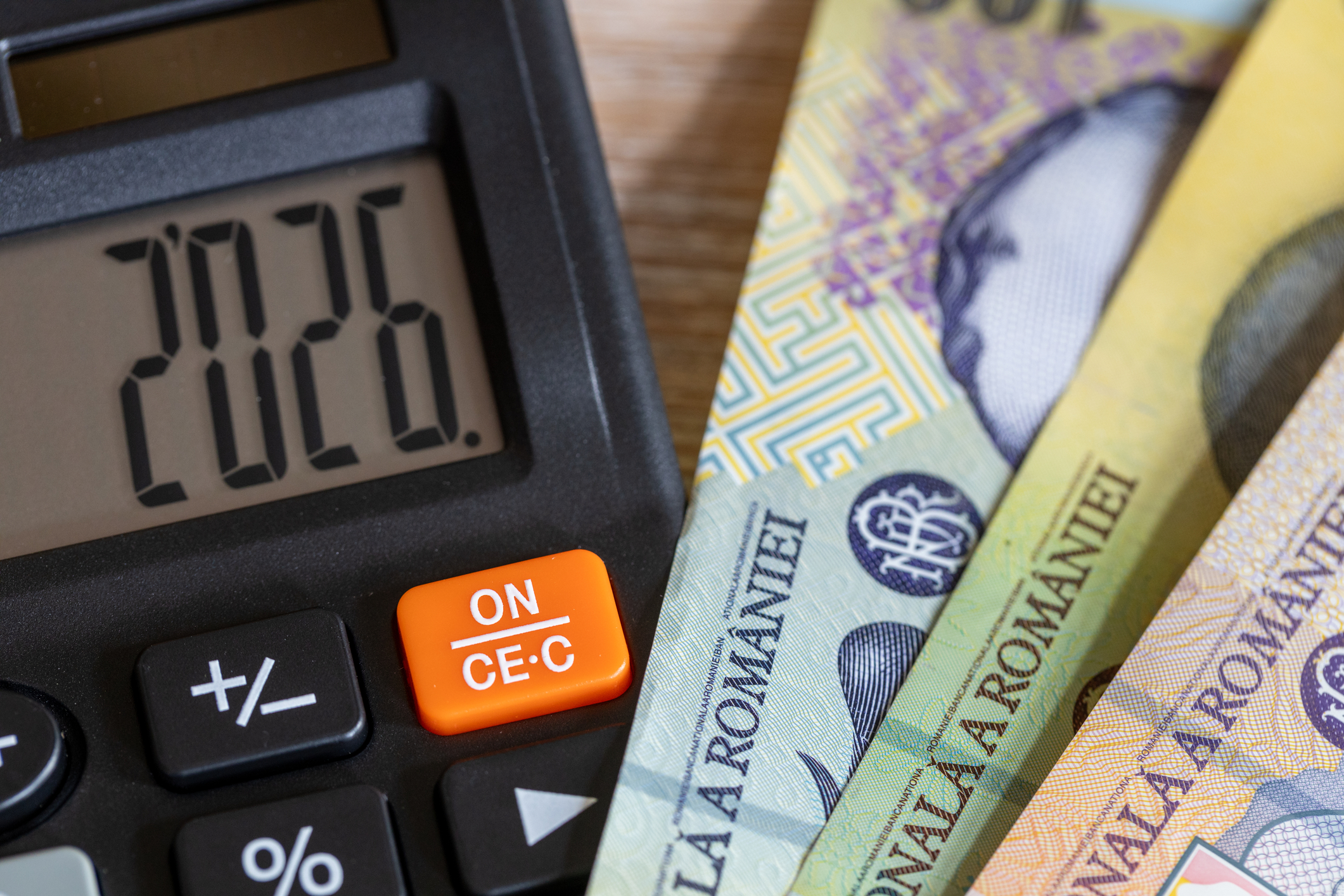 Drepturi de autor, e-Factura și TVA în 2026: Un consultant fiscal a explicat, cu exemple, ce trebuie să știi despre noile obligații