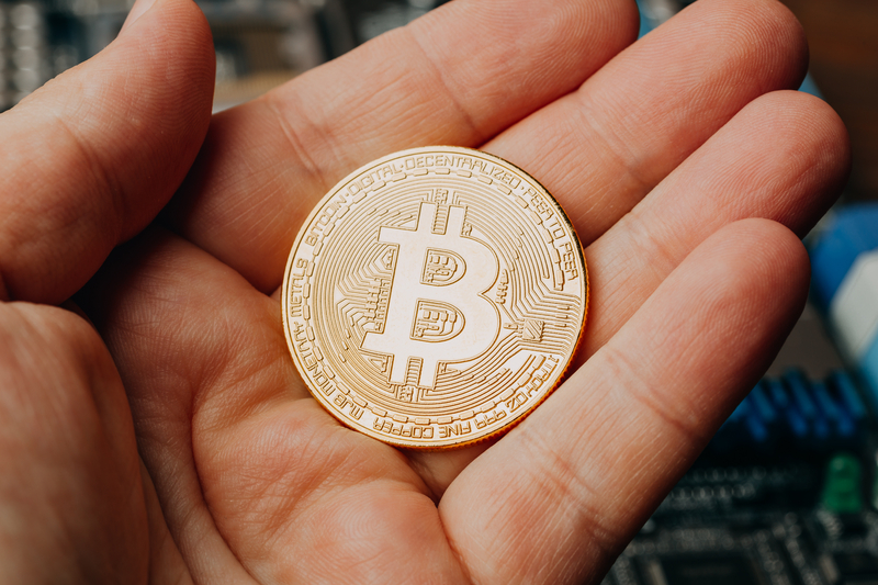 Milionari pentru 40 de minute: O platformă crypto a trimis din greșeală 44 de miliarde de dolari clienților săi