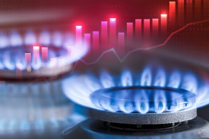 Imagine ilustrativă / Shutterstock. Colaj: Ion Mateș / HotNews