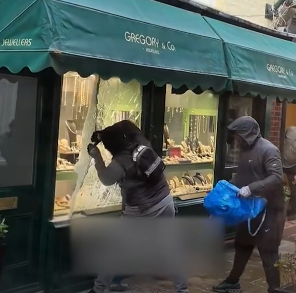 Jaful de bijuterii din Londra, în plină zi