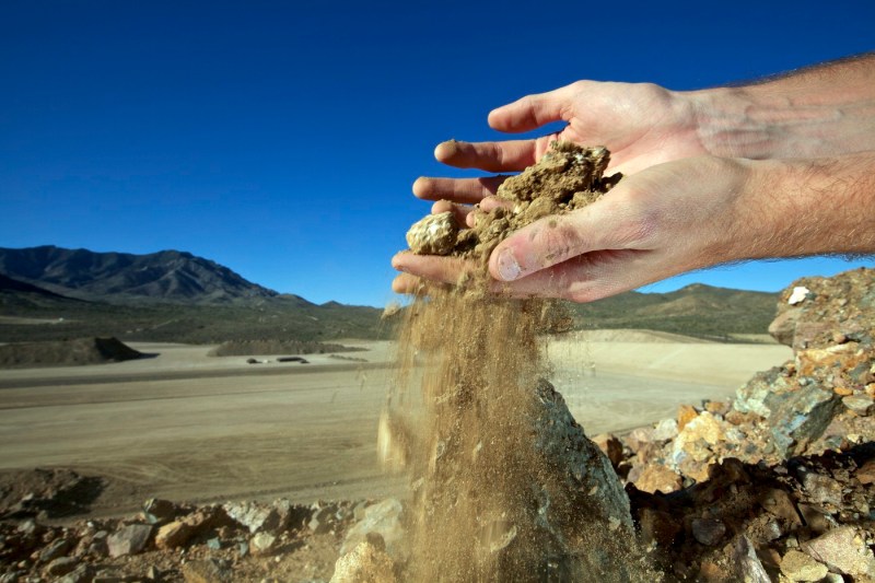 Pământuri rare din Groenlanda vor fi procesate în România, anunță ministrul Bogdan Ivan. „Jumătate din ce are nevoie Europa avem aici”