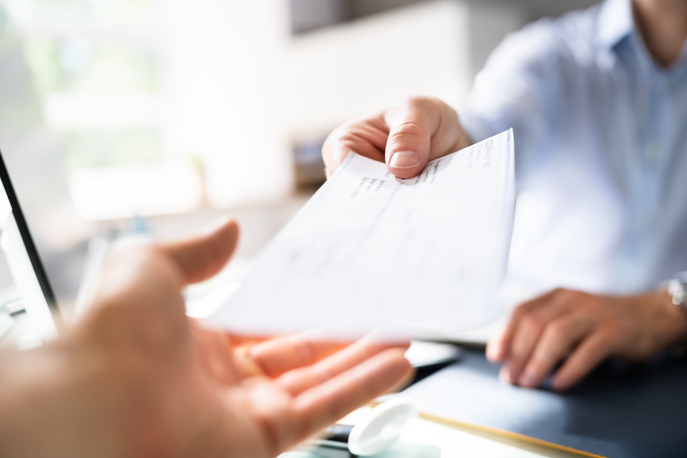 Țara de 1 trilion de dolari care cumpără Germania încetul cu încetul