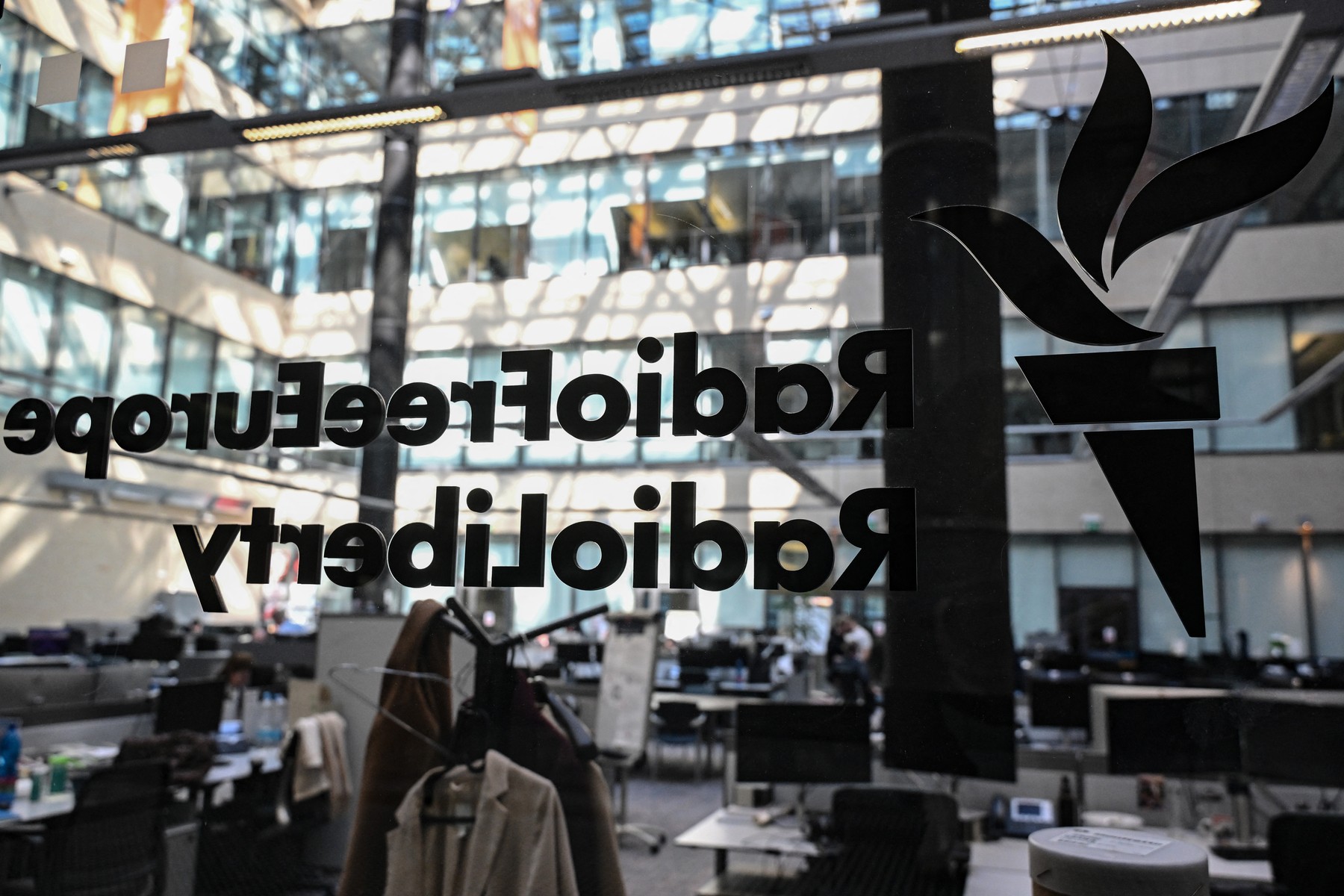 „Sfârșitul unei ere”, scrie un ziar din Elveția despre închiderea site-ului Europa Liberă