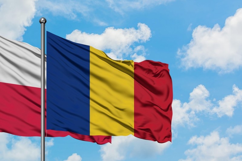 România vs Polonia: de ce un investitor alege Varșovia pentru siguranță și Bucureștiul pentru randament