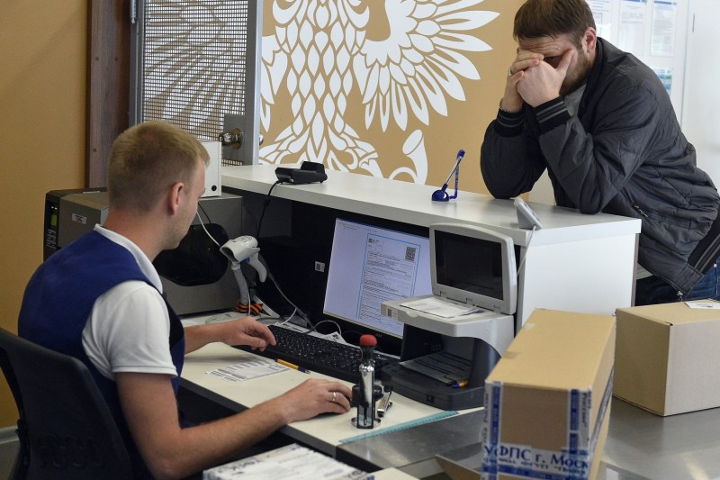 Rusia se confruntă cu un exod al poștașilor