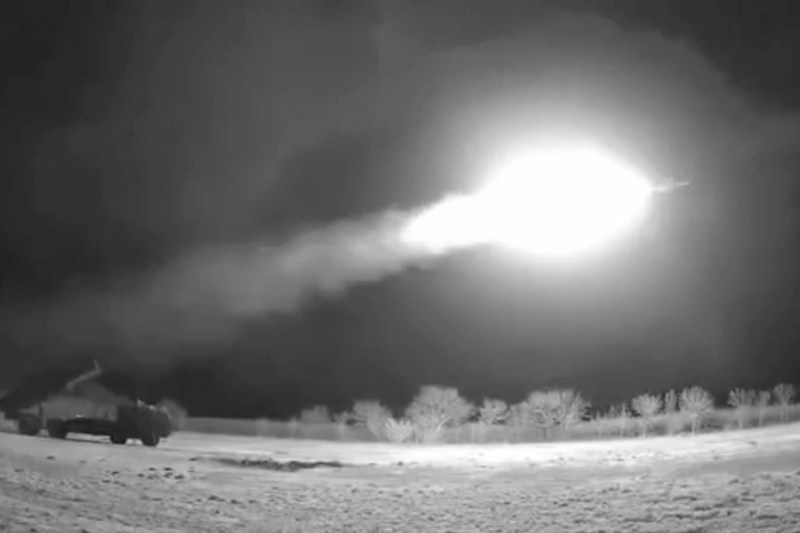 VIDEO Sufocată de loviturile Rusiei care au lăsat-o fără curent și căldură, Ucraina încearcă o ripostă. Zelenski: „Lovim în sursa banilor” / Situația rămâne critică la Kiev