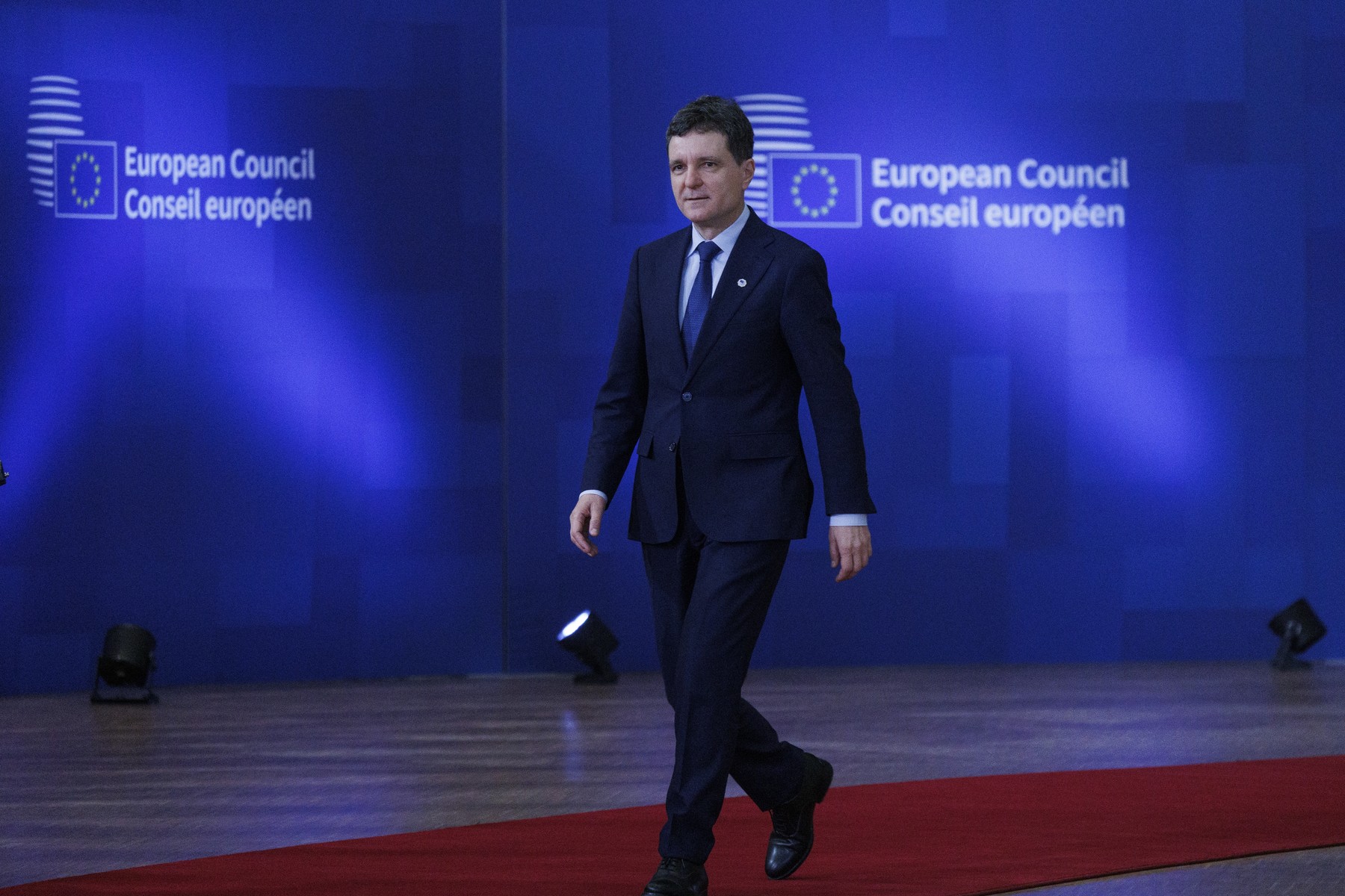 De ce amână Nicușor Dan numirile la vârful serviciilor de informații. Strategia „de oportunitate”