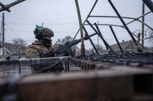 Soldat ucrainean în regiunea Donetsk. Foto: Iryna Rybakova / AP / Profimedia
