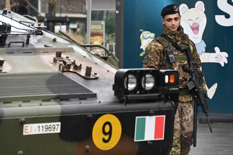 Italia vrea să-și majoreze substanțial numărul de soldați. Costuri mari pentru anii următori